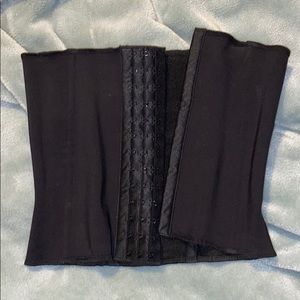 Skims Waist trainer